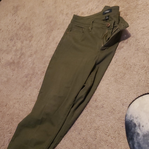 Capri pants - Picture 2 of 2